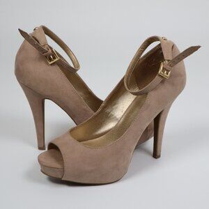 G by Guess Tan Suede Heels Women’s Size 9 Classic Pumps Good Condition